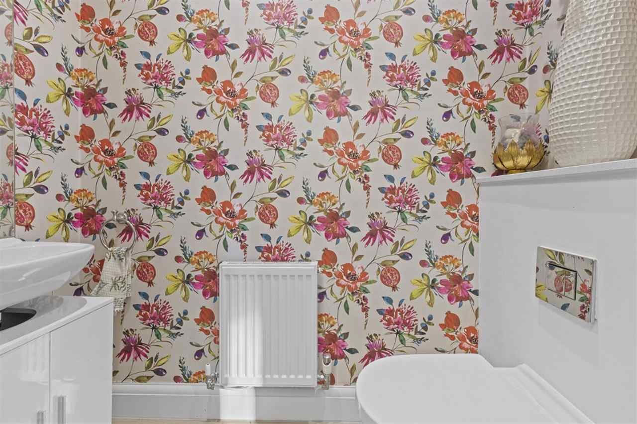 resized-2349823-Cloak Room.jpg